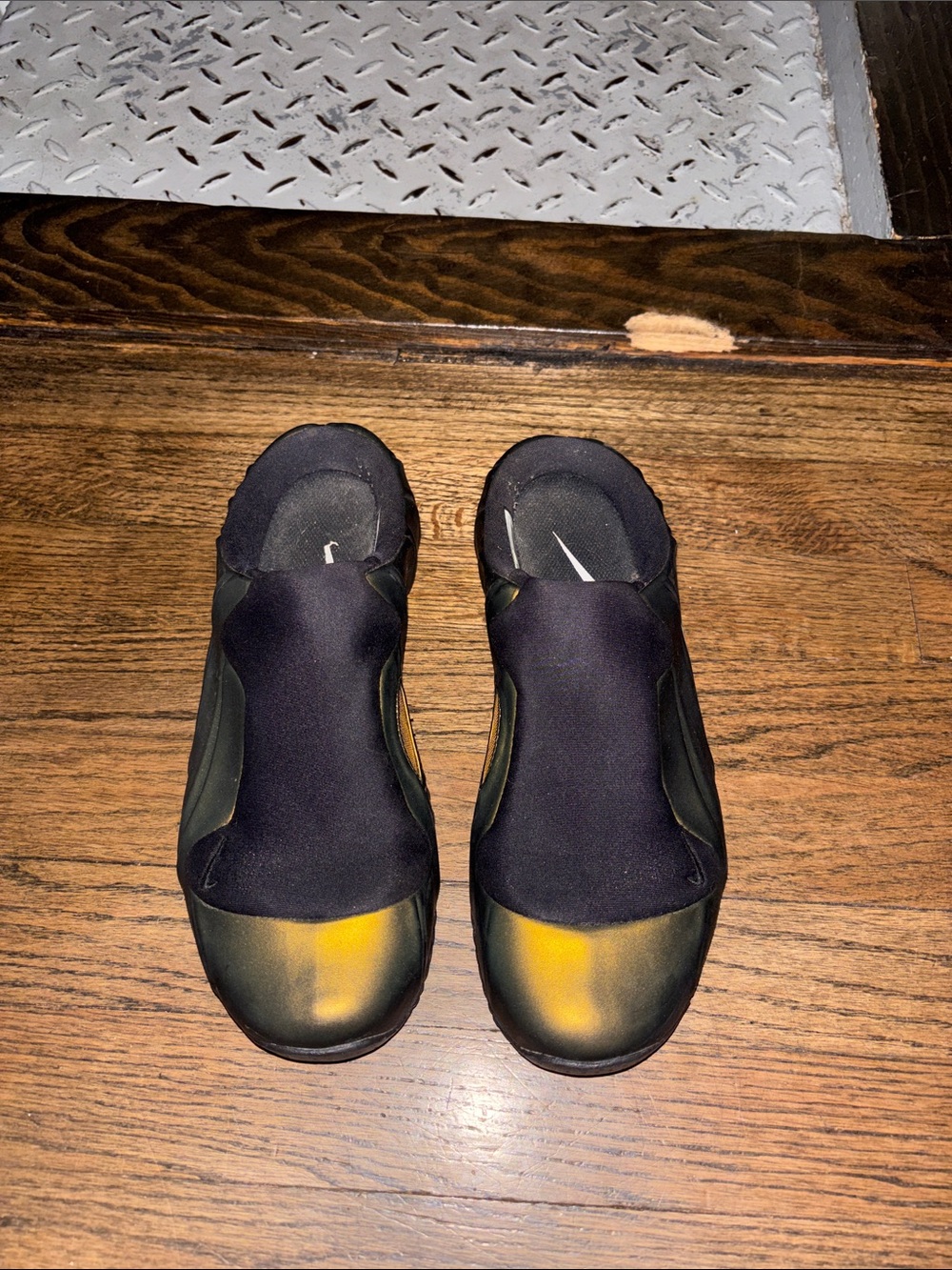 Nike Women’s Green Goblin Slip On